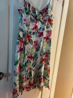 Kensie tropical chiffon dress